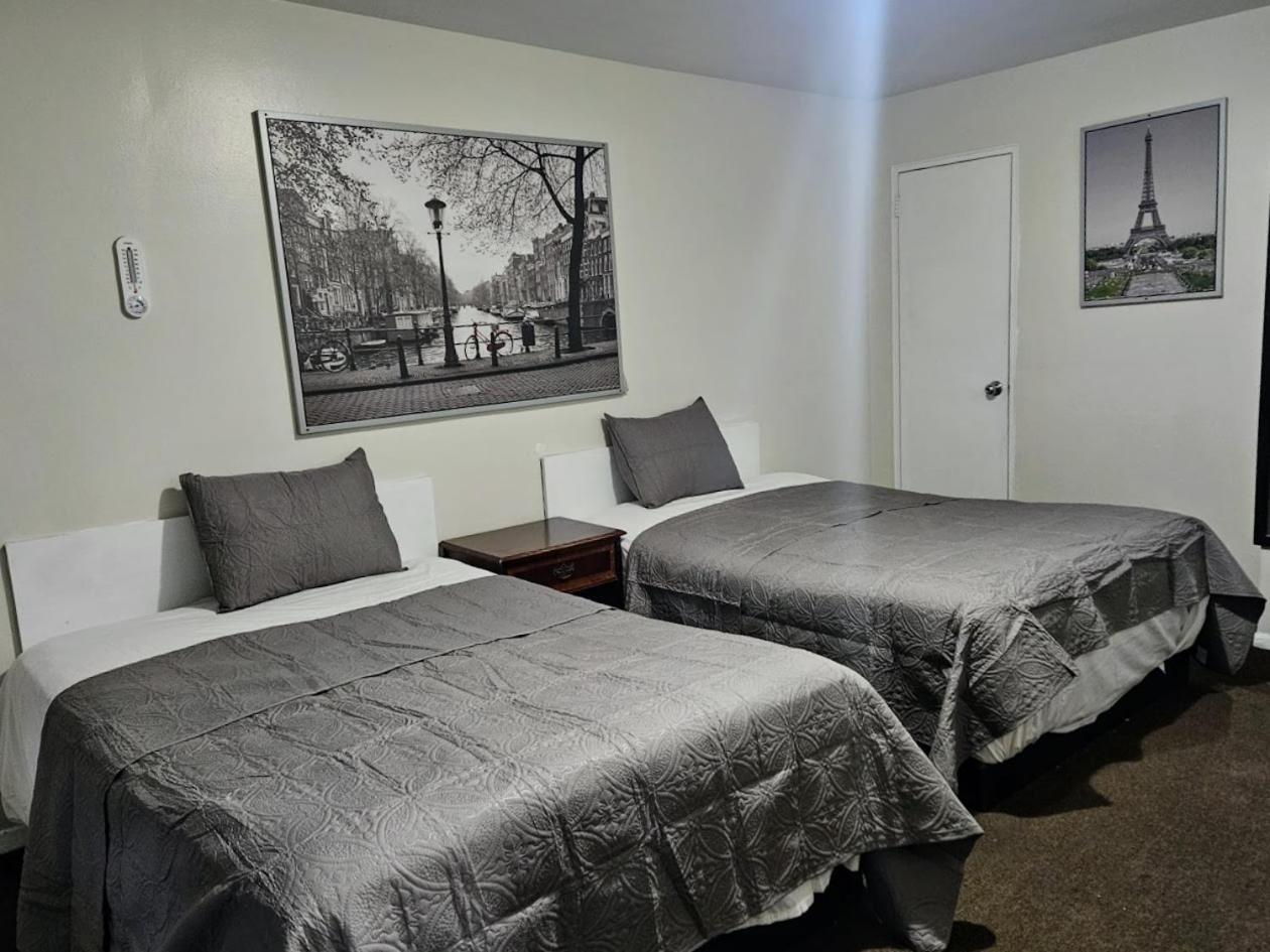 Central Motel Courtyard White Plains Exteriér fotografie
