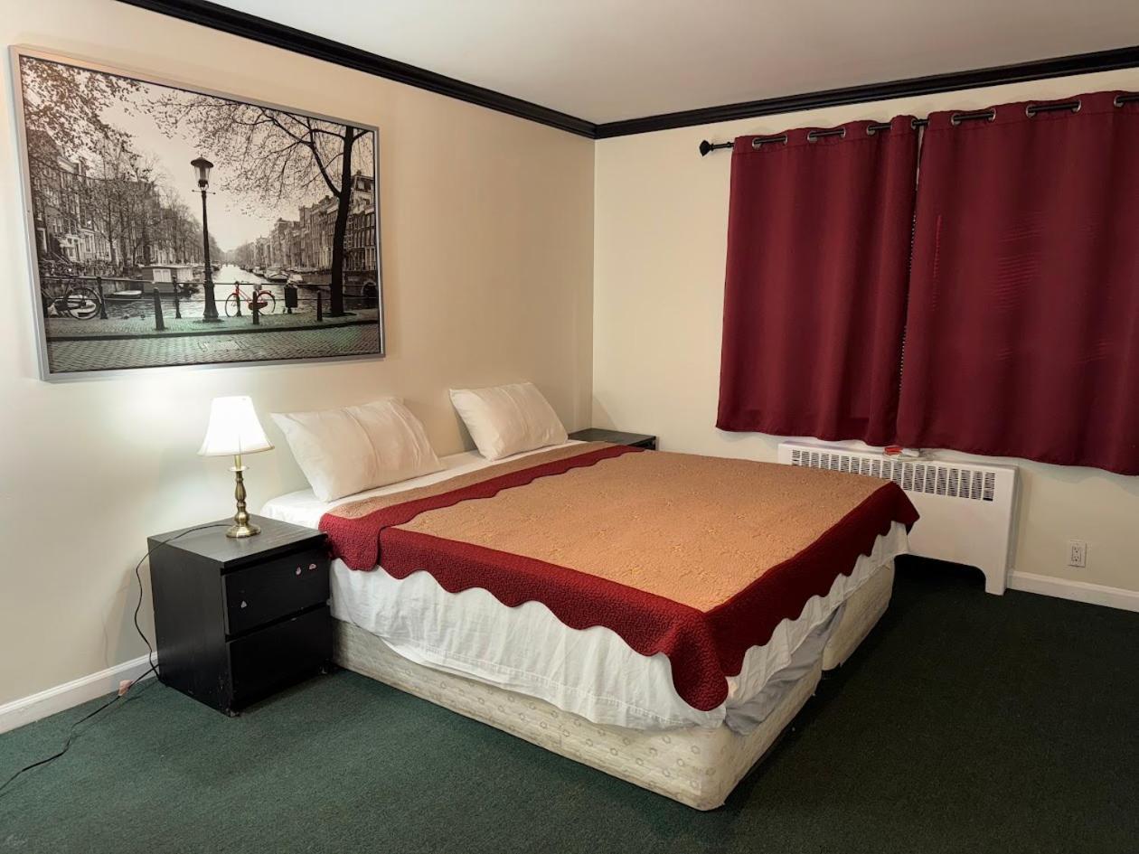 Central Motel Courtyard White Plains Exteriér fotografie