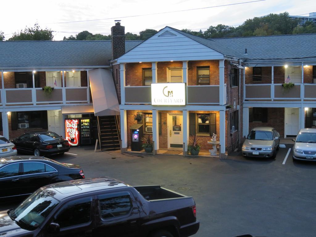 Central Motel Courtyard White Plains Exteriér fotografie